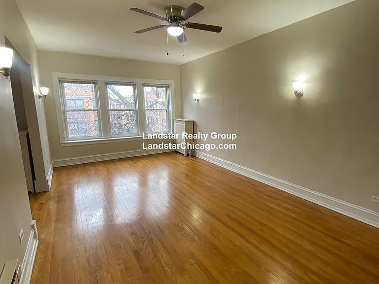 1364 W Estes Ave #2N — Photo 3