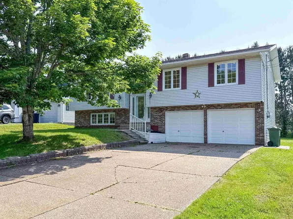 27 Beer St, Charlottetown, PE C1A 8Z4