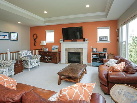 4th image of 686 Wynding Oaks