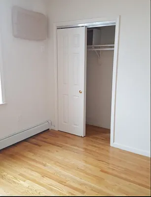 Rented by Standard Living Realty Inc | media 19