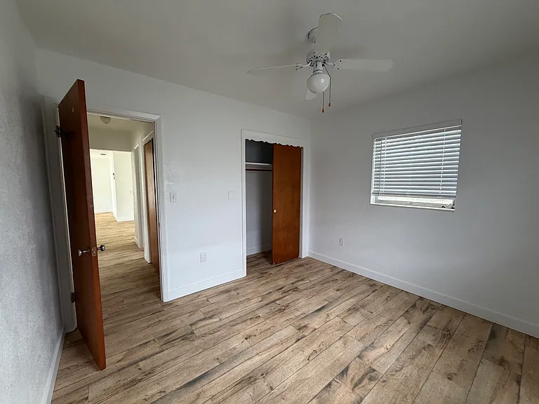 4518 Groveland St — Photo 14