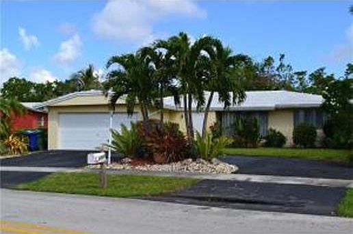 1st image of 1011 NW 21st St