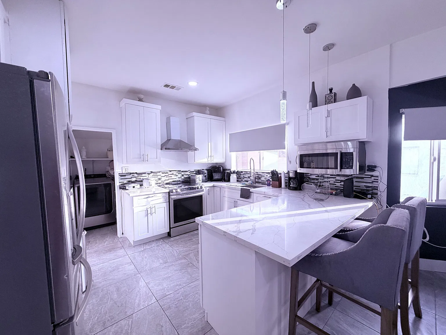 2 bed, 1100 sqft, $5,500 — Photo 1