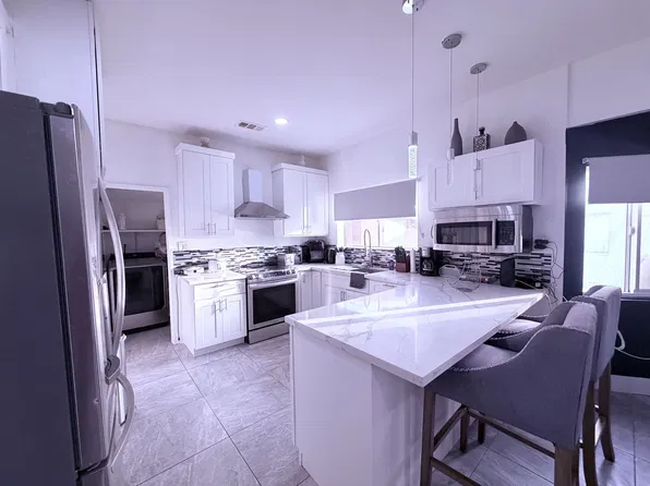 (undisclosed Address), Los Angeles, CA 90038