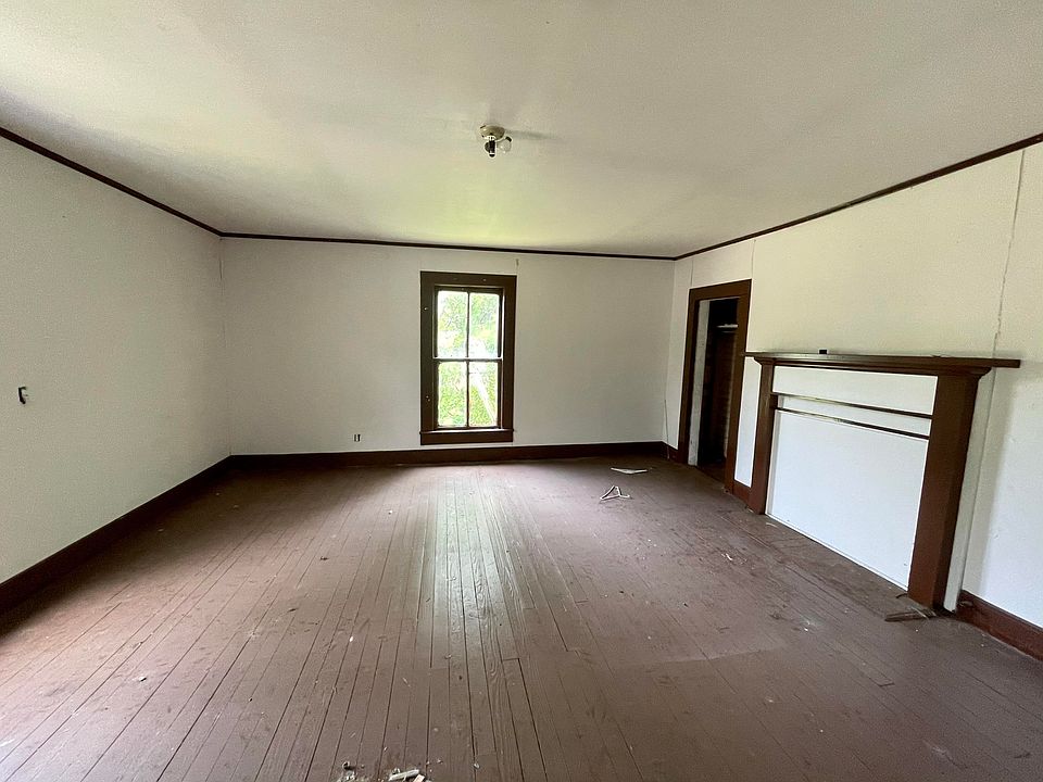 107 W Monroe Ave, Okolona, MS 38860 Zillow