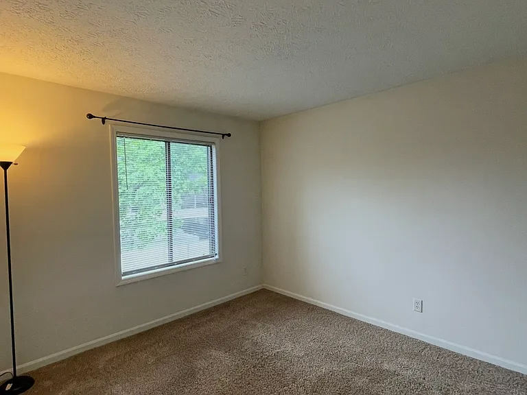 89 Lookout Ridge Dr — Photo 15