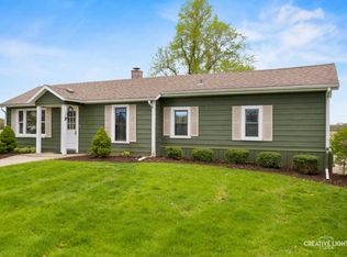 7179 Fox River Dr, Yorkville, IL 60560