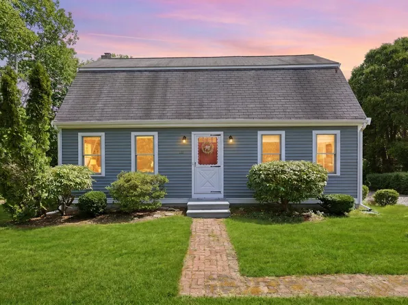 28 Buckingham Drive, Sandwich, MA 02563