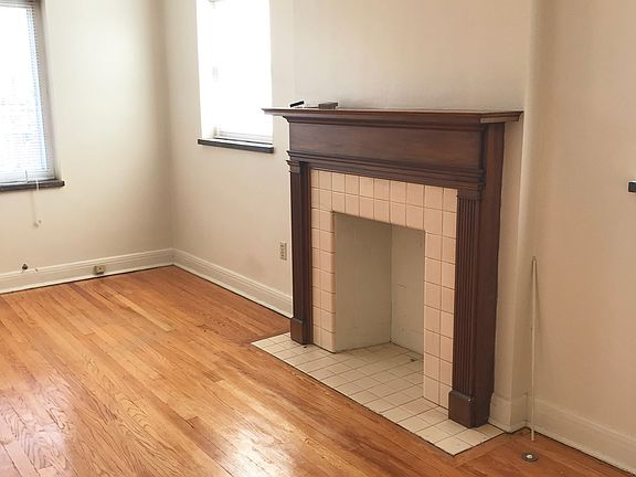 4th image of 805 Somerset Dr #3