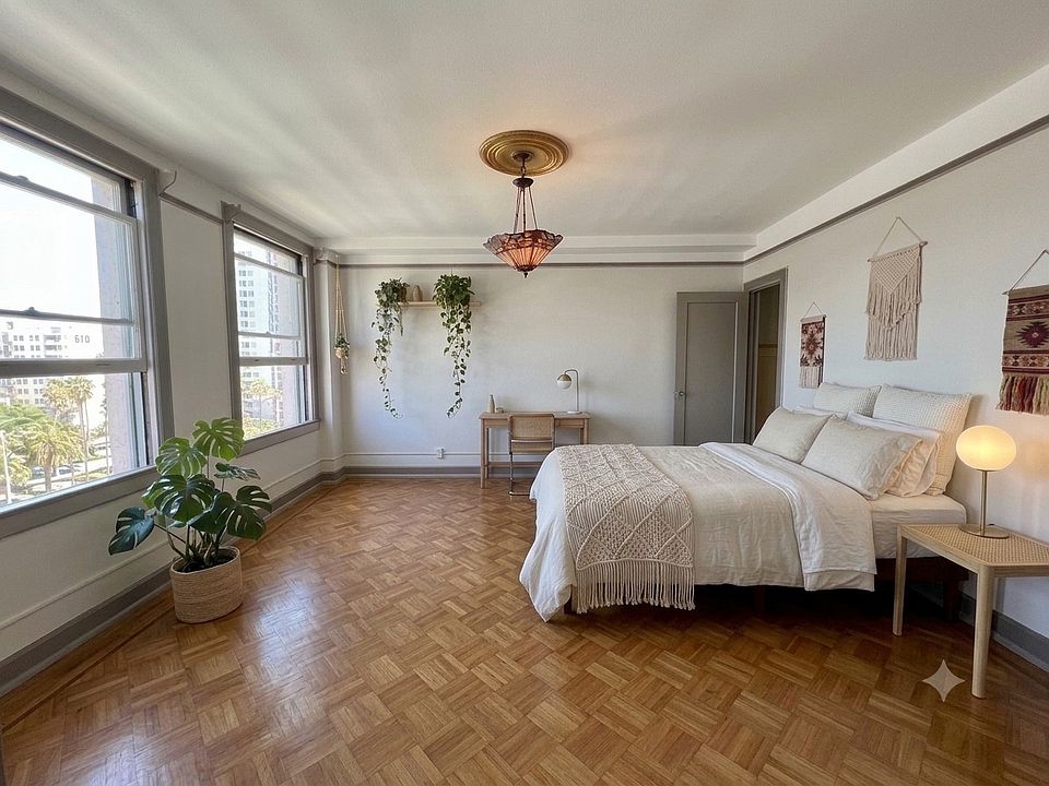 1st image of 455 E Ocean Blvd APT 811