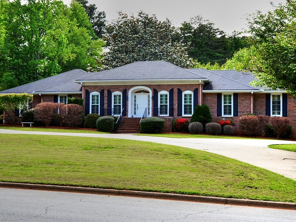 1st image of 285 Saddle Horn Cir