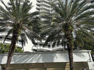 3300 NE 192nd St APT 414, Aventura, FL 33180
