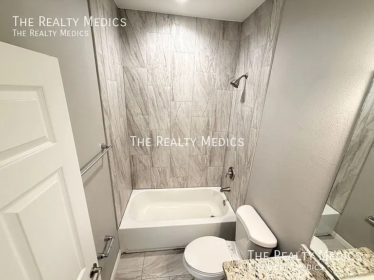 494 Harrison St SW — Photo 24