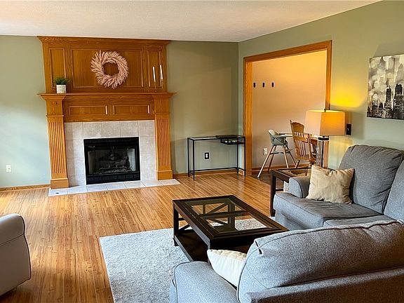 2nd image of 438 Plum Creek Dr