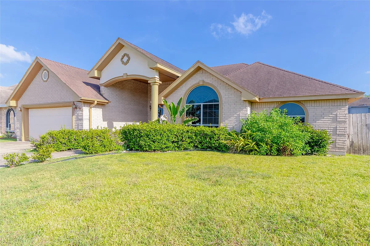 Building Photo - 3482 Chablis Dr