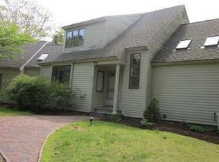 124 Paddock Cir, Mashpee, MA 02649