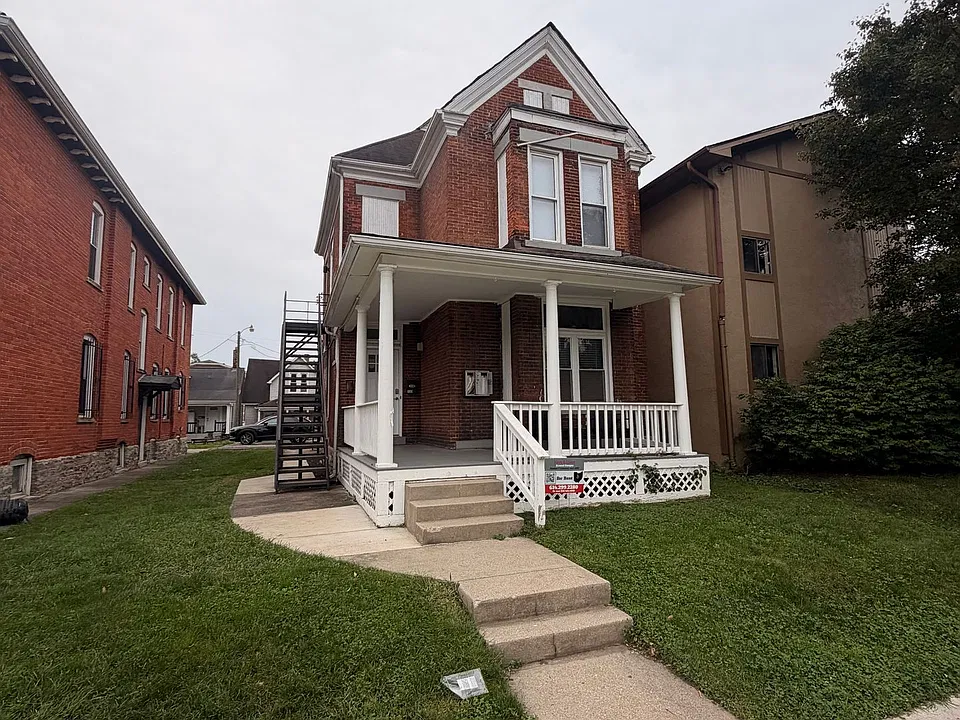 133-133.5 West Aly #10