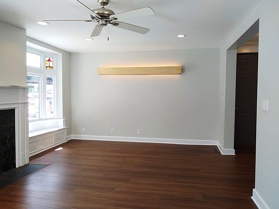 3rd image of 107 N Dunn St #111