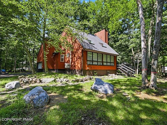 3rd image of 328 Fernwood Dr