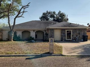 2404 Cottonwood St, Mission, TX 78574