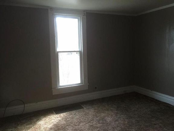 5th image of 117 S Jessup Ave