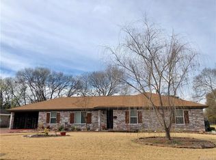 117 Crossgate Dr, Elmore, AL 36025