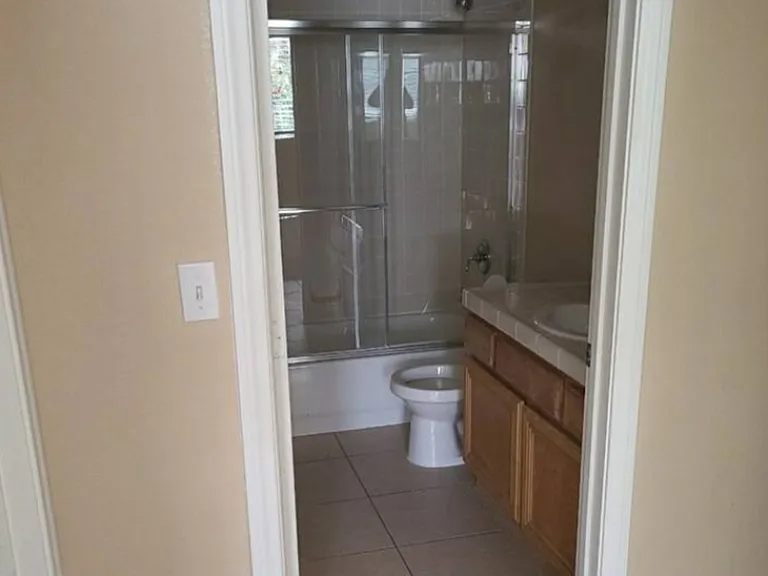 450 Richgold St — Photo 17