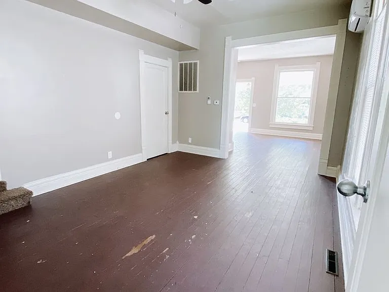 2022 Scott St — Photo 2