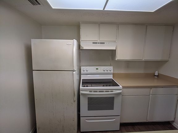 5th image of 7431 Holly Hill Dr #118