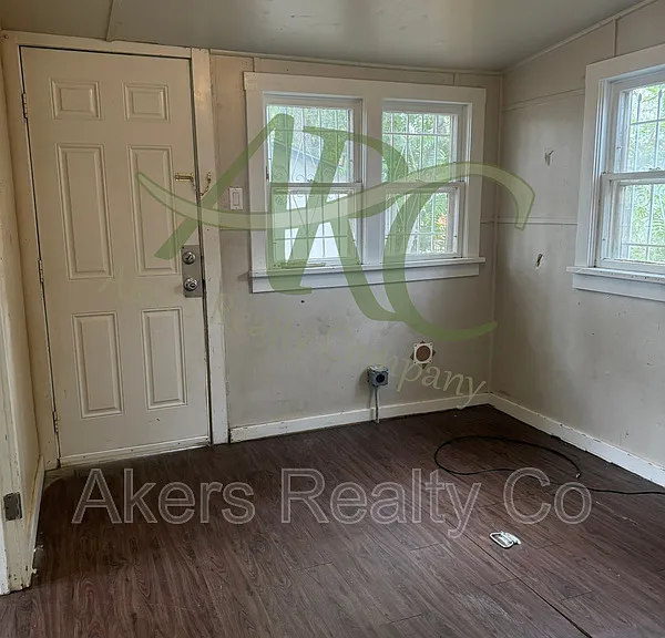 1216 Cedar St — Photo 10