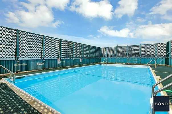 Rented by Bond New York | media 30