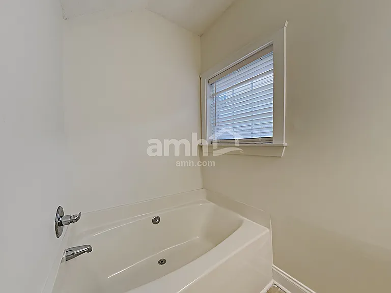 13429 Glencreek Ln — Photo 11