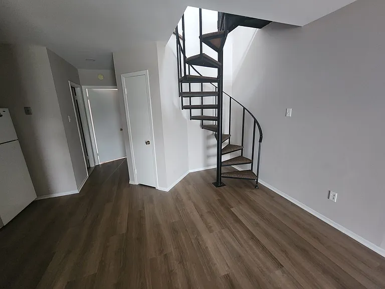 7758 Rockwell Ave #2 — Photo 17