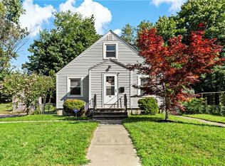 84 Berkley St, Cranston, RI 02910