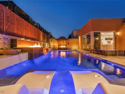 819 Bolide St, Las Vegas, NV, 89138