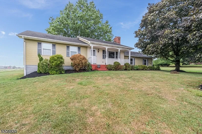 3 bed, 3.0 bath, $3,600 — Photo 3