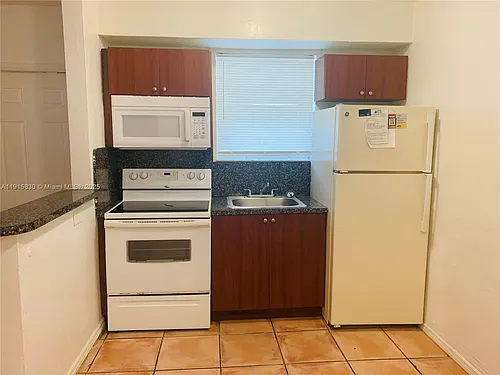 661 NE 86th St #3 Photo 1