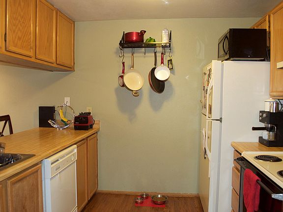 3rd image of 10501 8th Ave NE APT 330