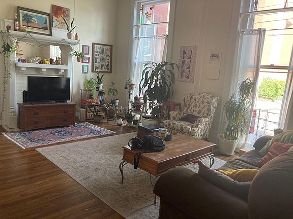 3rd image of 1000 Park Ave APT 1