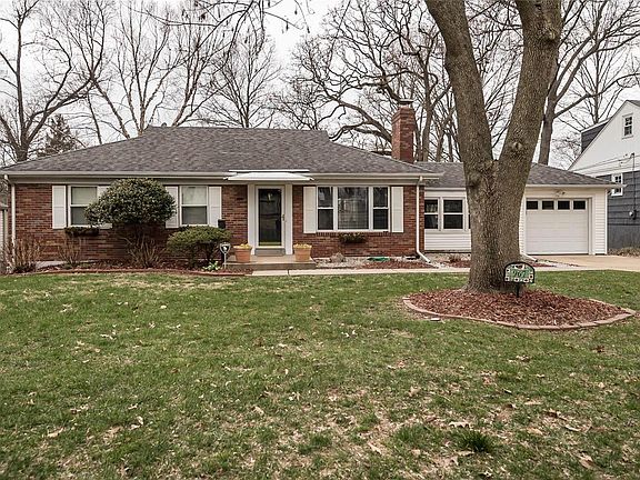 2nd image of 967 N Clay Ave