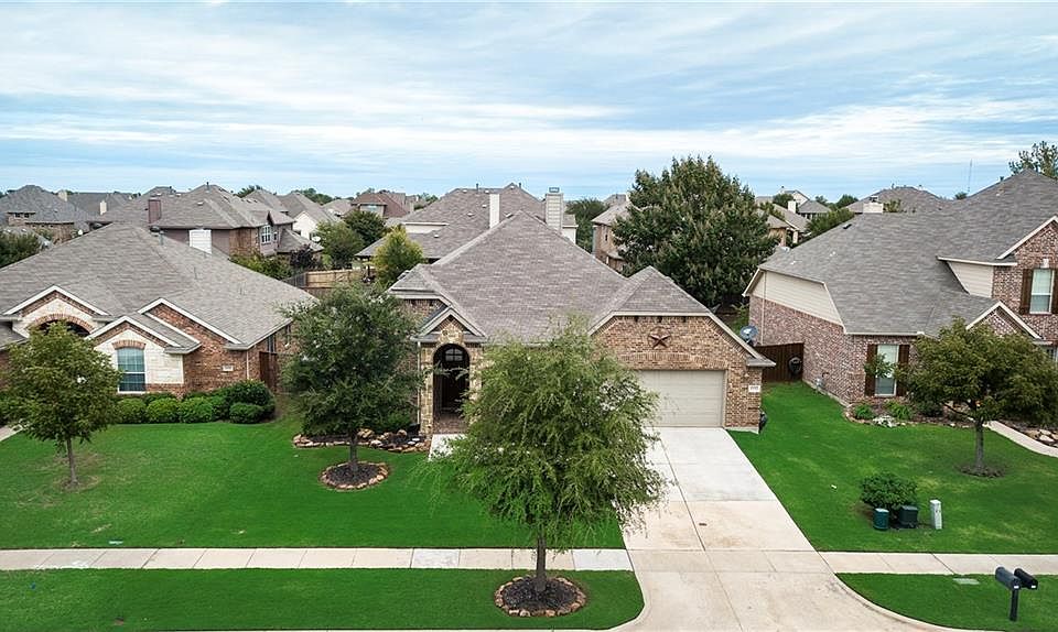 1st image of 1332 Tidwell Ln