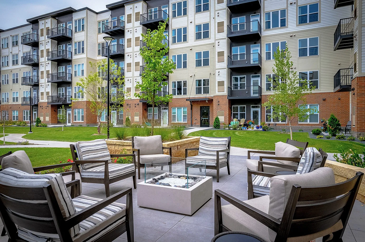 Legacy Commons at Signal Hills 55+ Apartments — Photo 4