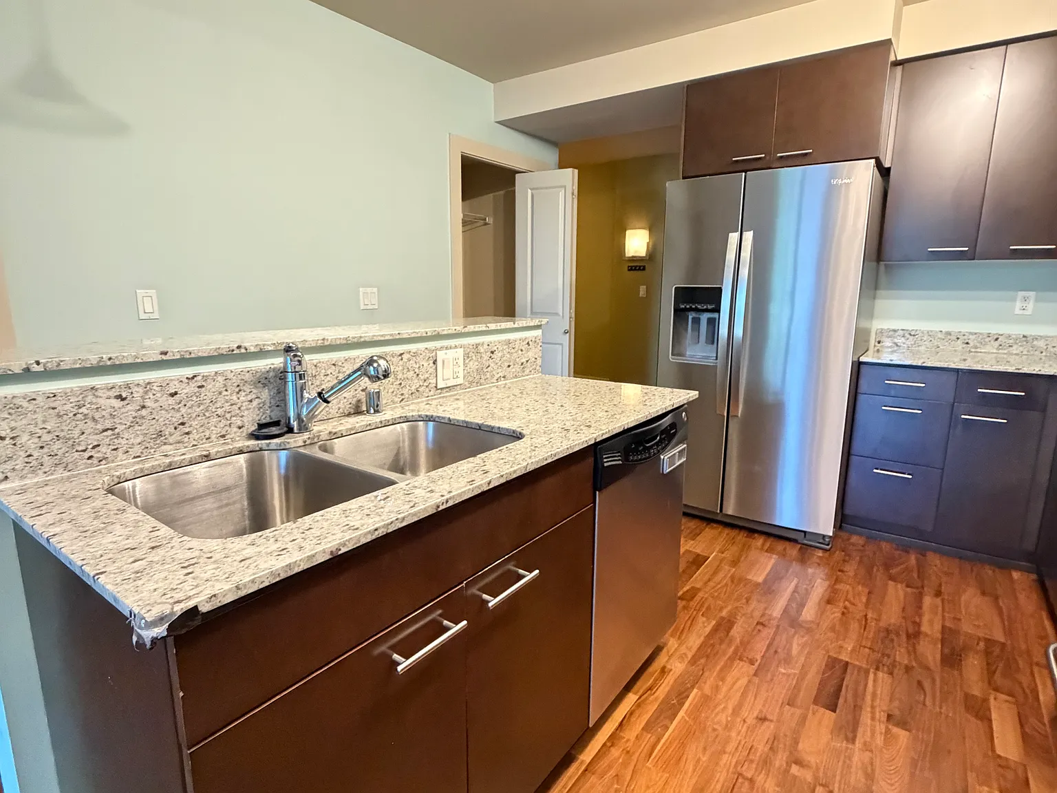 1 bed, 1.5 bath, 788 sqft, $2,200 — Photo 4