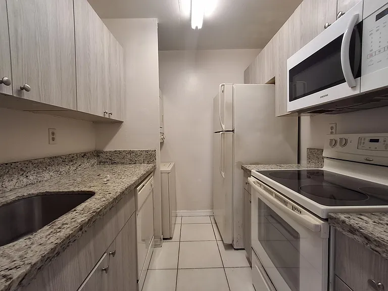 11506 Royal Palm Blvd #11506 — Photo 3