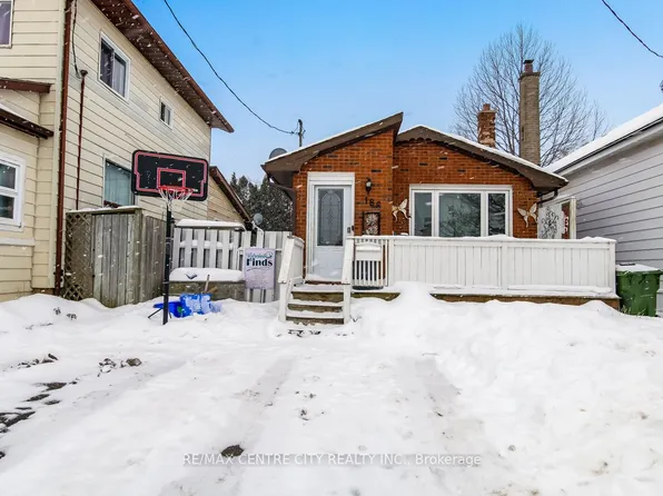 186 Centre St, Saint Thomas, ON N5R 3A4