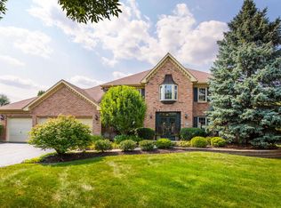 1523 Parkfield Ct, Naperville, IL 60540
