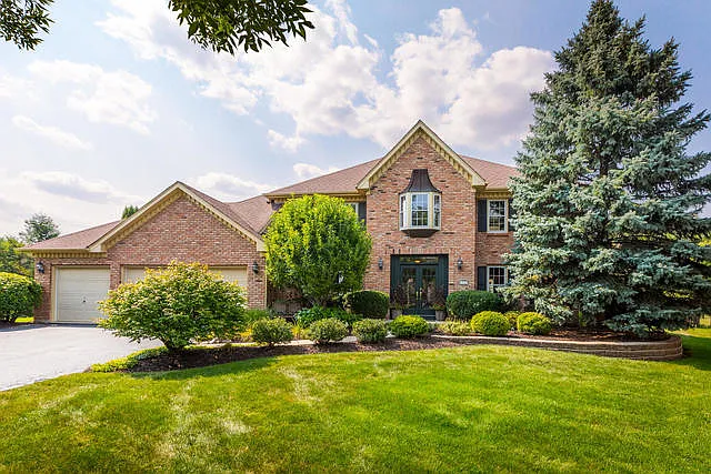 1523 Parkfield Ct photo 1