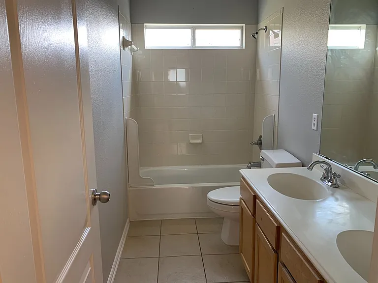 9113 Hope Dr — Photo 24