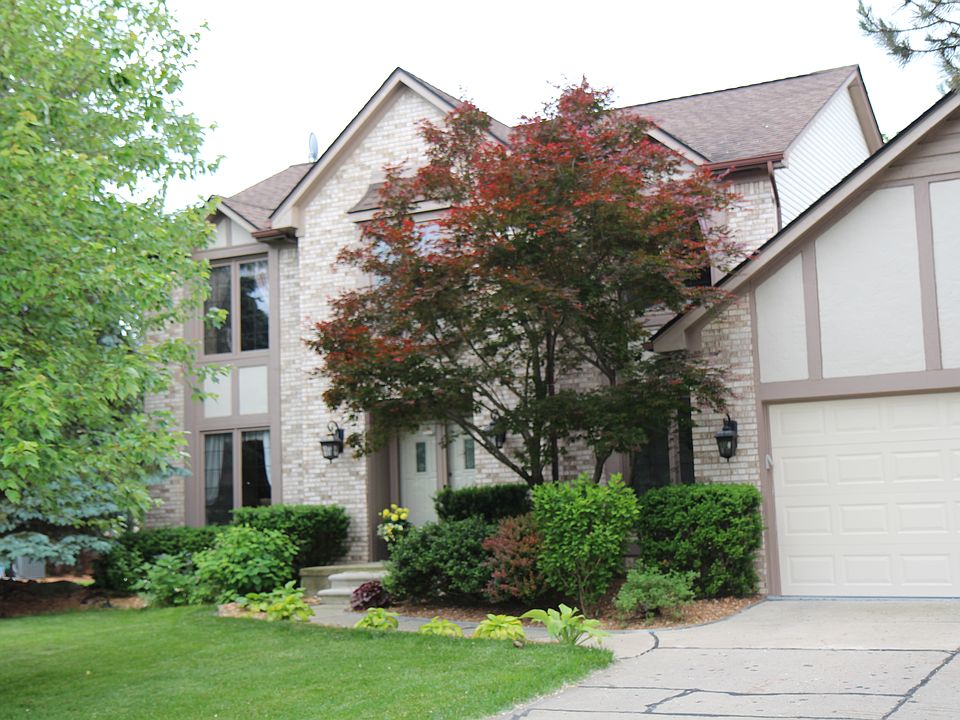 Beautifully Landscaped Front