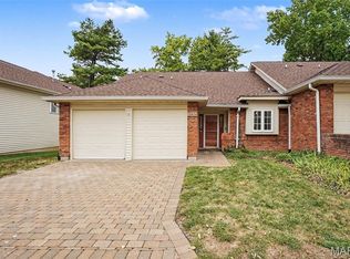 12936 Autumn View Dr, Saint Louis, MO 63146